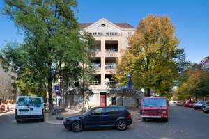 Heimwerker aufgepasst: Großzügige 2-Zimmer-Wohnung mit Balkon wartet auf neue Mieter!