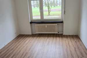 Helle 3-ZKB Wohnung  im EG - * ab sofort*  zu vermieten – Remscheiderstraße 132, 47807 Krefeld – Vorschaubild 2