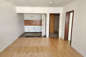 renovierungsbedürftige Wohnung über den Dächern von Augsburg zu verkaufen – Wilhelm-Hauff-Str. 20, 86161 Wolfram-und Herrenbachviertel, Augsburg – Vorschaubild 4