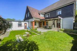 Familie und Freunde aufgepasst! Zweifamilienhaus mit großem Entwicklungspotential in Hamburg-Horn – Die vollständige Adresse der Immobilie erhältst du vom Anbieter., 22119 Horn, Hamburg – Vorschaubild 2