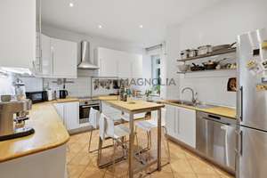 Lichtdurchflutete 4-Zimmer-Altbauwohnung im Herzen von Prenzlauer Berg – Die vollständige Adresse der Immobilie erhältst du vom Anbieter., 10439 Prenzlauer Berg, Berlin – Vorschaubild 2