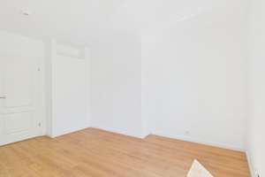 Maria-Louisen-Straße! Sonnige kleine 1-Zimmer Wohnung in bester Lage! – Maria-Louisen-Straße 55, 22301 Winterhude, Hamburg – Vorschaubild 4