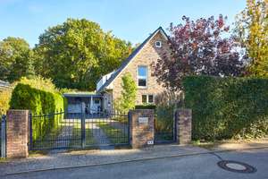 Das Haus fast neu - 
der Garten ein Traum – Die vollständige Adresse der Immobilie erhältst du vom Anbieter., 22926 Ahrensburg – Vorschaubild 3