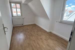 Viel Platz für Ihren Alltag: 4-Zimmer-Wohnung in Bönnigheim – Die vollständige Adresse der Immobilie erhältst du vom Anbieter., 74357 Bönnigheim – Vorschaubild 3