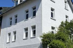 GROSSZÜGIGES UND FAMILIENGERECHTES WOHNEN MIT GARTENANLAGE UND SONNENTERRASSEN