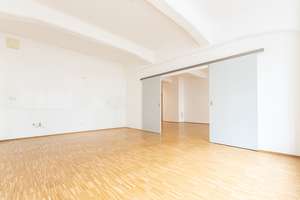 Großzügiges Loft mit Balkon| Aufzug | Parkett | 2 Bäder | Kaminanschluss | Stellplatz – Die vollständige Adresse der Immobilie erhältst du vom Anbieter., 4103 Zentrum-Ost, Leipzig – Vorschaubild 7