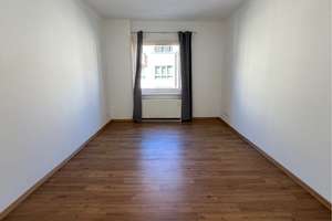 NACHMIETER GESUCHT:  3-Zimmer Wohnung in Stuttgart-Süd mit Balkon – Die vollständige Adresse der Immobilie erhältst du vom Anbieter., 70199 Heslach, Stuttgart – Vorschaubild 2