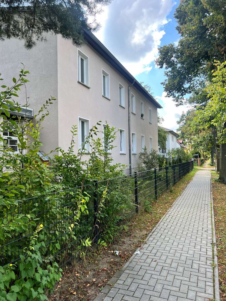 Immobilie in Schöneiche bei Berlin - 4 % Rendite*AB vorhanden! Gepflegtes Mehrfamilienhaus mit 5  Wohneinheiten in ruhiger Top-Lage - Bild 4