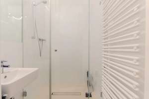 Kernsanierte  Gründerzeit Wohnung in Westschwabing  grosser Wohn Essbereich – Die vollständige Adresse der Immobilie erhältst du vom Anbieter., 80809 Am Luitpoldpark, München – Vorschaubild 11