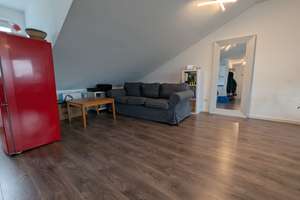 Charmante 2-Zimmer-DG-Wohnung mit Balkon und moderner Einbauküche – Die vollständige Adresse der Immobilie erhältst du vom Anbieter., 75177 Nordstadt, Pforzheim – Vorschaubild 3