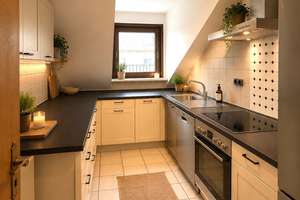 Dachgeschosswohnung mit Renovierungsbedarf und viel Potenzial in Maxvorstadt-München – Die vollständige Adresse der Immobilie erhältst du vom Anbieter., 80798 Josephsplatz, München – Vorschaubild 10
