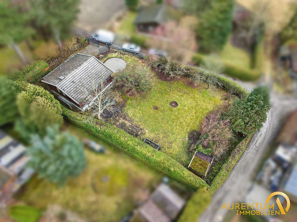 Immobilie in Wurmsham - Charmantes Ferienhaus auf großem Grundstück – inklusive genehmigter Neubauplanung - Bild 2