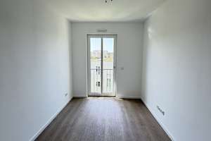 Helle 3-Raum-Wohnung mit Einbauküche, Gäste-WC und Balkon – Friedrichstraße 9, 1067 Friedrichstadt, Dresden – Vorschaubild 4