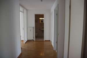 *prov.frei* - 3- Zi. lichtdurchflutet und frei zum Bezug  - München Moosach, II. OG, Süd-W-Balkon – Bautzener Str. 32, 80997 Moosach-Bahnhof, München – Vorschaubild 5