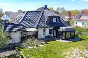 Hochwertiges Einfamilienhaus in Prohn: Viel Platz für Familie & Leben im Grünen – Die vollständige Adresse der Immobilie erhältst du vom Anbieter., 18445 Prohn – Vorschaubild 4