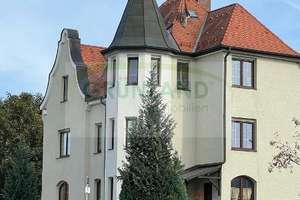 *Anspruchsvolle Familienvilla mit Einliegerwohnung unweit vom Zentrum!* – Die vollständige Adresse der Immobilie erhältst du vom Anbieter., 84034 West, Landshut – Vorschaubild 3