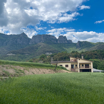 MASIA AM DORF JOANETES MIT UMGEBUNGSBLICK