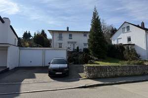 Helle und großzügige Wohnung zu vermieten! EBK, Garage, Arbeitszimmer, Terrasse, Garten... – Berggasse 31, 72762 Reutlingen-Mitte, Reutlingen – Vorschaubild 1