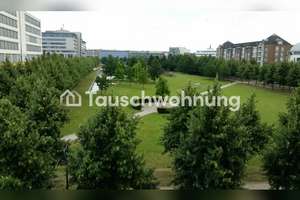Tauschwohnung: Sehr schöne helle 2-Zimmer Wohnung mit Blick auf den Park