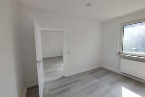 Renovierte 3 Zimmerwohnung im 1.OG in Gelsenkirchen-Schalke zu vermieten! – Tannenberg Straße 40, 45881 Schalke, Gelsenkirchen – Vorschaubild 8