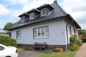 Familienfreundliches Haus an zuverlässige Mieter zu vermieten !! – Vogelsbergkreis – Vorschaubild 1