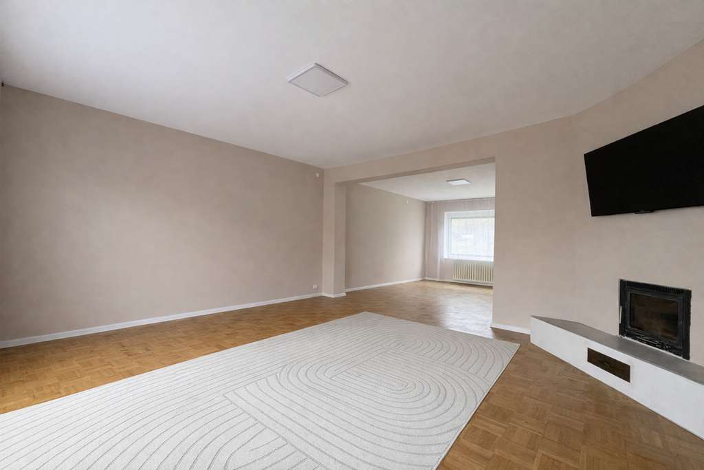 Immobilie in Gemünden am Main - Flexibles Zweifamilienhaus mit getrennten Eingängen – ideal für Eigennutzer & Kapitalanleger! - Bild 1