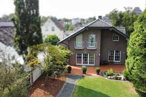 Stilvolles, freistehendes Einfamilienhaus mit Garage und gärtnerisch angelegten Außenanlagen – Heinsberg (Kreis) – Vorschaubild 24
