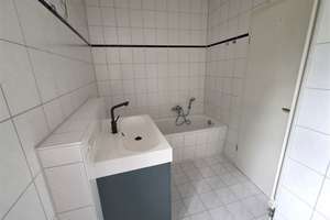 Direkt am Stadtpark-Wunderschöne 3-Raum-Wohnung mit großem Sonnenbalkon in gepflegter Wohnanlage – Beckerstraße 28b, 9120 Kapellenberg, Chemnitz – Vorschaubild 17