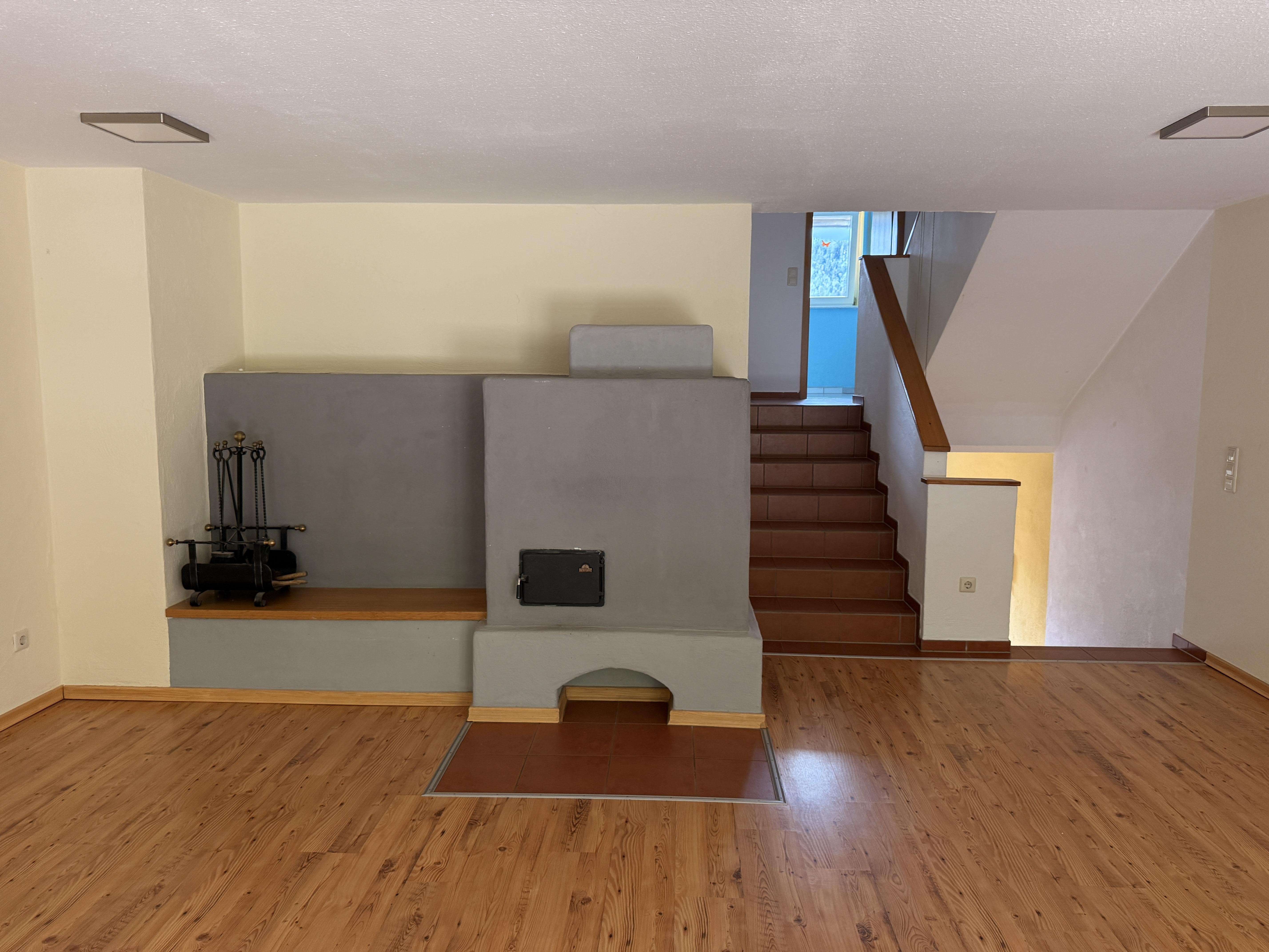 Immobilie in Hausach - Ein Zuhause zum Wohlfühlen – helles Reihenhaus mit Kachelofen, Balkon und lichtdurchflutetem Studio  - Bild 10