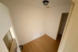 Attraktive 9-Zimmer-Wohnung mit Einbauküche in zentraler Lage von Gelsenkirchen – Fürstinnenstraße 32, 45883 Feldmark, Gelsenkirchen – Vorschaubild 23