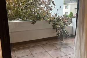 Charmante 1-Zimmer-Wohnung mit kleiner Einbauküche, Parkett und Balkon – Lange-Feld-Straße 11, 30559 Kirchrode, Hannover – Vorschaubild 8