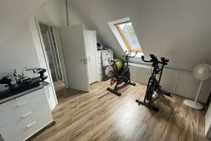 Stilvolle, geräumige und sanierte 3-Zimmer-Wohnung mit Balkon und hochwertiger Einbauküche in Mainz  – Feldgartenstraße 16a, 55129 Ebersheim, Mainz – Vorschaubild 13
