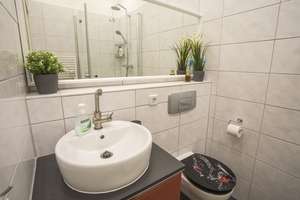 Leerstehende, komplett renovierte 2-Zimmer-Wohnung nahe dem Alexanderplatz – Ohmstraße 9, 10179 Mitte (Ortsteil), Berlin – Vorschaubild 15