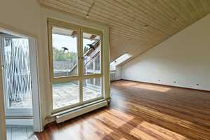 Schöne 3,5-Zimmer-DG-Wohnung mit Terrasse und Balkon in Reutlingen – Hermann-Hesse-Straße 47, 72762 Reutlingen (Kreis) – Vorschaubild 4
