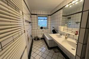 Stockum-Blumenviertel, 6 Fam-Haus mit 925 m2 Wfl und 1300 m2 Süd-West Grundstück – 40474 Stockum, Düsseldorf – Vorschaubild 21