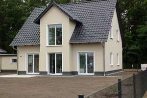  Effizienzhaus mit Wärmepumpe mit 4 Zimmern , EBK + Garage  in Wald-und Seenähe in Ferchesar – Semliner Weg 5c, 14715 Stechow-Ferchesar – Vorschaubild 4