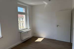 Lichtdurchflutete 3-Zimmer-Wohnung in zentraler Lage  – Hauptstraße 29, 4416 Markkleeberg – Vorschaubild 8