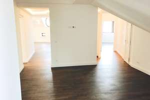 4,5 Zimmer auf 173 m² in Citylage + DG mit Lift + Parkett + Fußbodenheizung + Loggia + 2 Bäder – Rosa-Luxemburg-Straße 36, 4315 Neustadt-Neuschönefeld, Leipzig – Vorschaubild 10