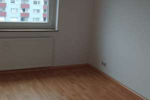 Modernisierte 2-Zimmer-Wohnung in Hannover-List – Hinrichsring 8 a, 30177 List, Hannover – Vorschaubild 2