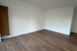[LIS-10861] Erstbezug nach Sanierung: Großzügige 4-Zimmer-Wohnung mit Balkon in Köln-Weiden – Ostlandstr. 34, 50858 Weiden, Köln – Vorschaubild 9