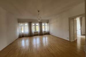 Erstklassige 4 - 5 Zimmer - Dachgeschosswohnung in einer Altbauvilla ohne Aufzug – Die vollständige Adresse der Immobilie erhältst du vom Anbieter., 65193 Nordost, Wiesbaden – Vorschaubild 6