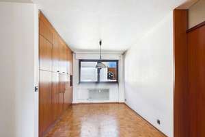 Voller Möglichkeiten: 3,5 Zimmer mit Südbalkon, Garage und Platz für neue Wohnideen – Die vollständige Adresse der Immobilie erhältst du vom Anbieter., 70439 Stammheim-Mitte, Stuttgart – Vorschaubild 6