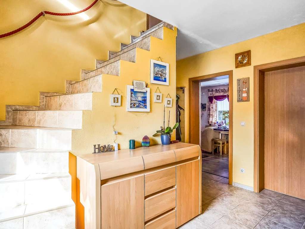 Immobilie in Saalburg-Ebersdorf - Ankommen & durchatmen: Haus mit viel Platz, Terrasse und großem Garten (A1679) - Bild 2