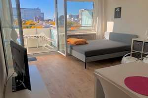 Exklusiv Wohnen im Arabellapark: Apartment mit Pool & neuer Küche – Daphnestraße 32, 81925 Parkstadt, München – Vorschaubild 2