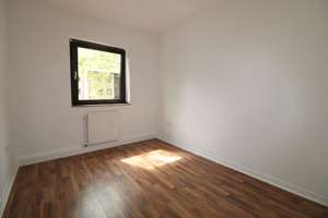 Jetzt einziehen: Renovierte 4-Zimmer-Wohnung mit Balkon in Köln-Mülheim – Die vollständige Adresse der Immobilie erhältst du vom Anbieter., 51065 Mülheim (Ortsteil), Köln – Vorschaubild 9