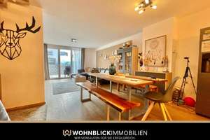 *Modernes RMH mit 2 Garagen & Carport* – Hüttenweg 2/4, 88213 Ravensburg – Vorschaubild 1