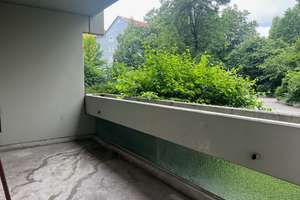 MAIER - Sofort verfügbar! Großzügige 2-Zi-Wohnung mit EBK und Westbalkon! – Die vollständige Adresse der Immobilie erhältst du vom Anbieter., 80797 Am Luitpoldpark, München – Vorschaubild 1