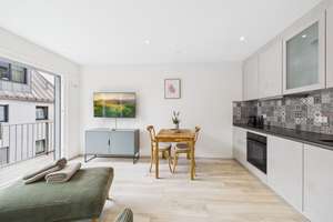 Property thumbnail 8