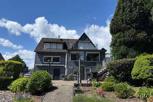 Zuhause ankommen -  Einfamilienhaus mit großem Grundstück in ruhiger Bestlage von Remscheid