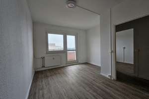 * renovierte 3 Raum * Zentrum * Fahrstuhl * fantastische Aussicht * – Nicolaistraße 3, 8056 Innenstadt, Zwickau – Vorschaubild 2
